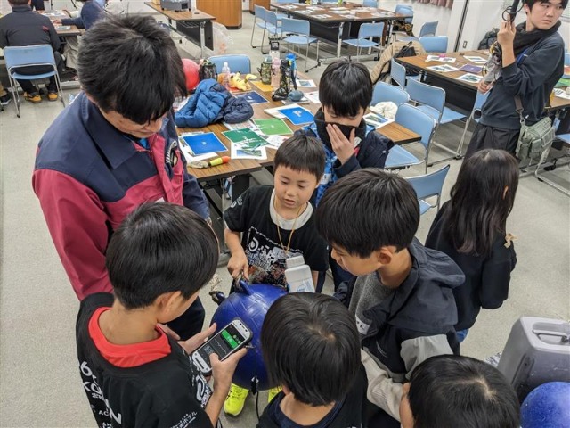 山本製作所 「ぷらしる」も一役 長崎で海岸大掃除に参加